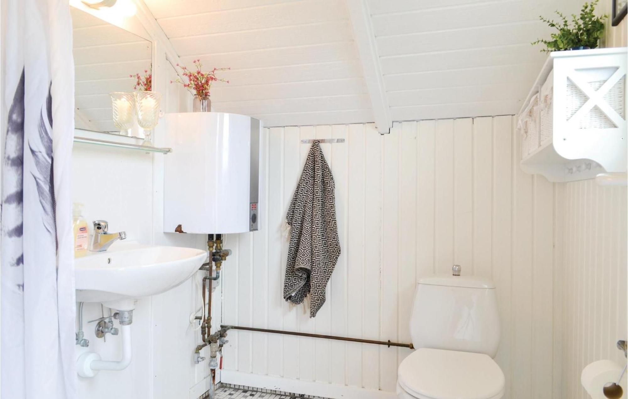 2 Bedroom Beautiful Home In Hvide Sande Bjerregård Екстериор снимка